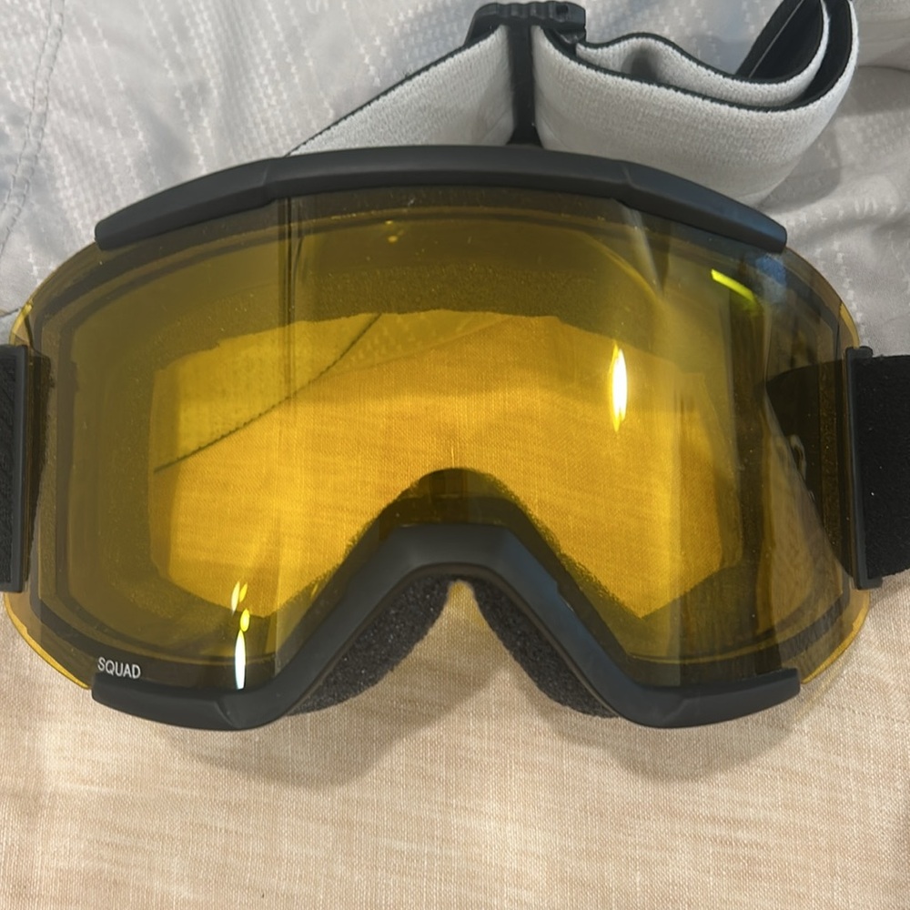 Smith Goggles - image 2